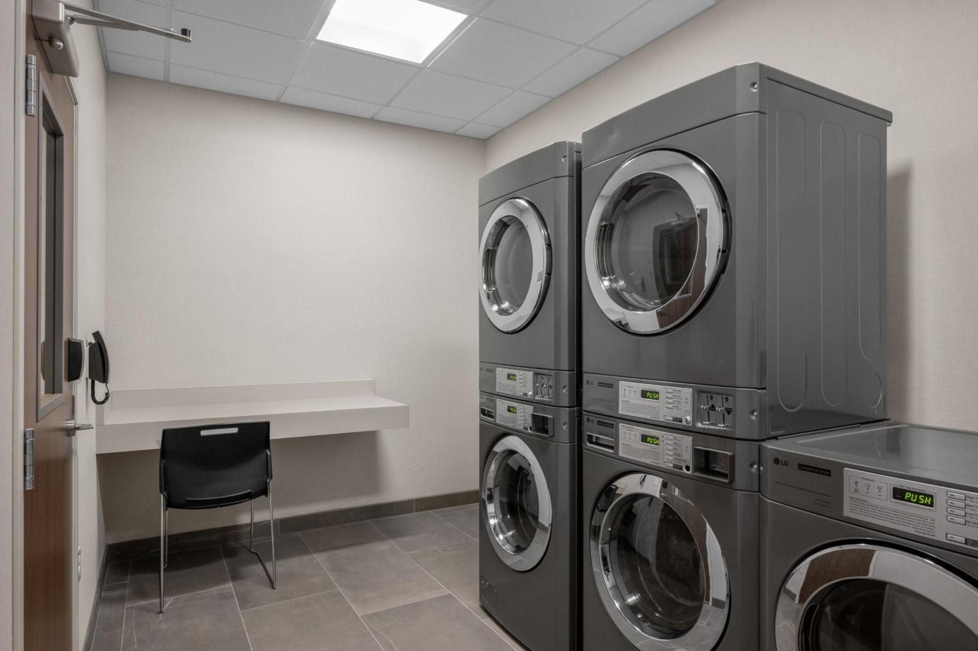 Courtyard By Marriott Pocatello Hotel Bagian luar foto