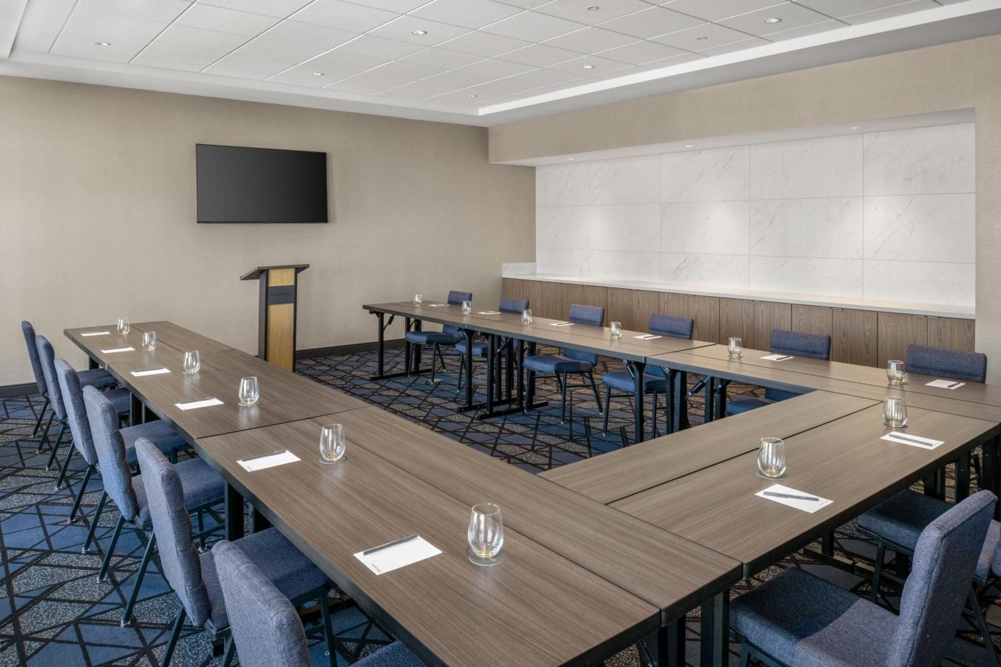 Courtyard By Marriott Pocatello Hotel Bagian luar foto