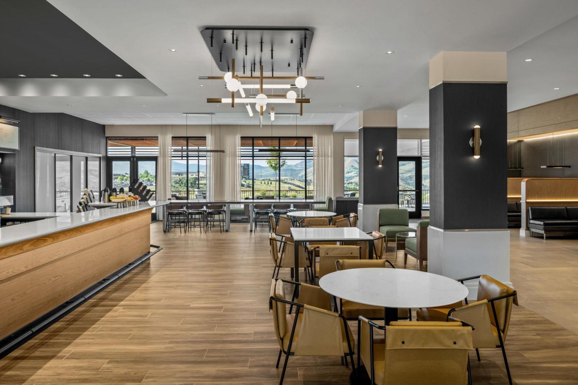 Courtyard By Marriott Pocatello Hotel Bagian luar foto